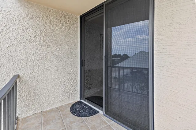 Singer Island Unit 1-204 photo 17