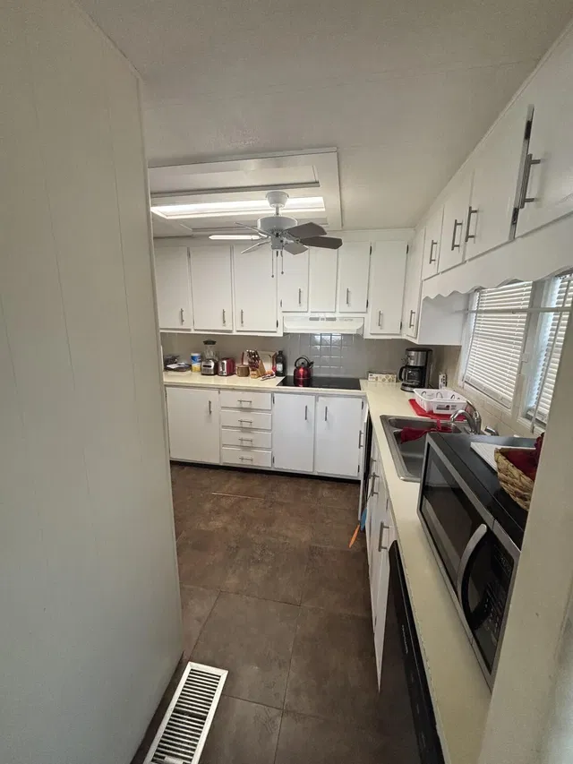  Unit 377 photo 19