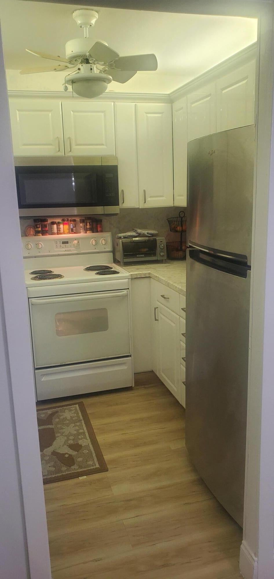 Residence photo 4