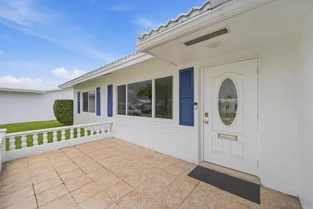 Residence photo 3