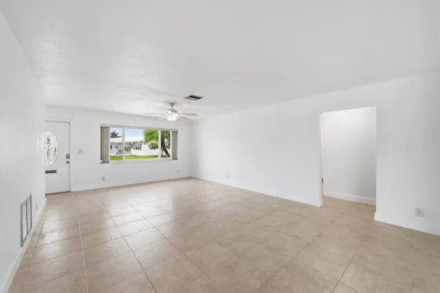Residence photo 5