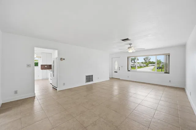 Residence photo 6