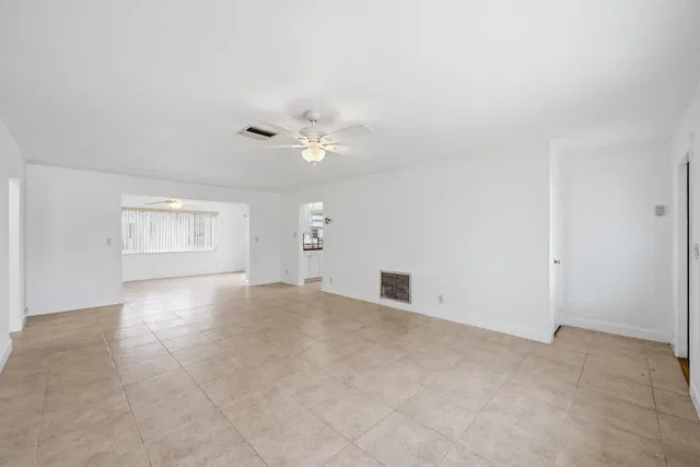 Residence photo 9