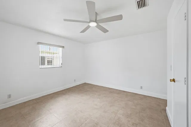 Residence photo 14