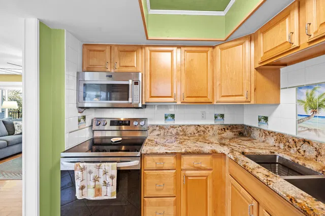  Unit 308 photo 11