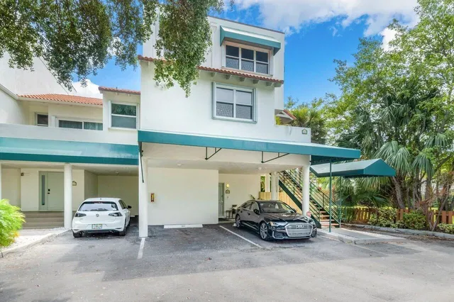 Residence photo 6
