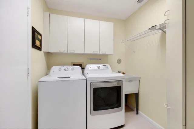 Residence photo 34