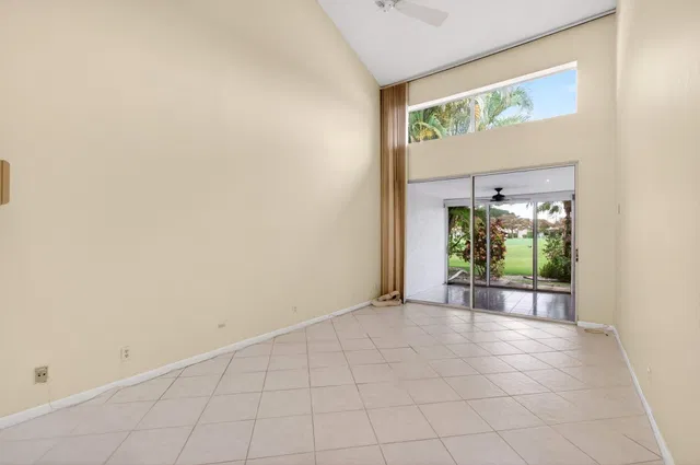 Residence photo 35