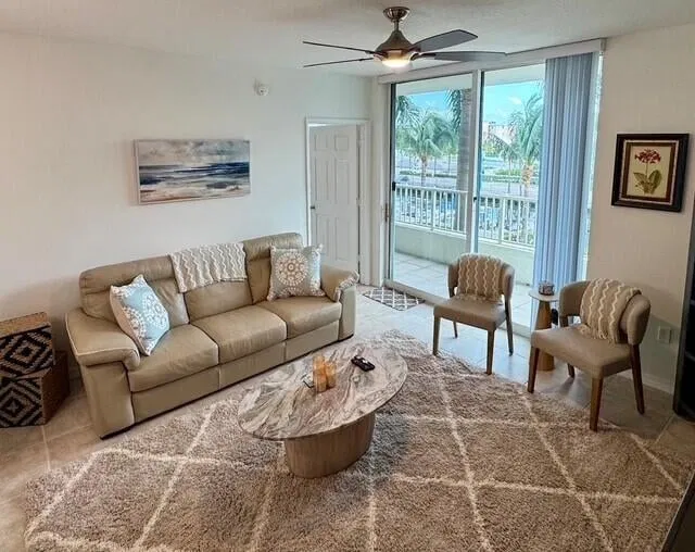 Casa Loma Boynton Unit 304 photo 6