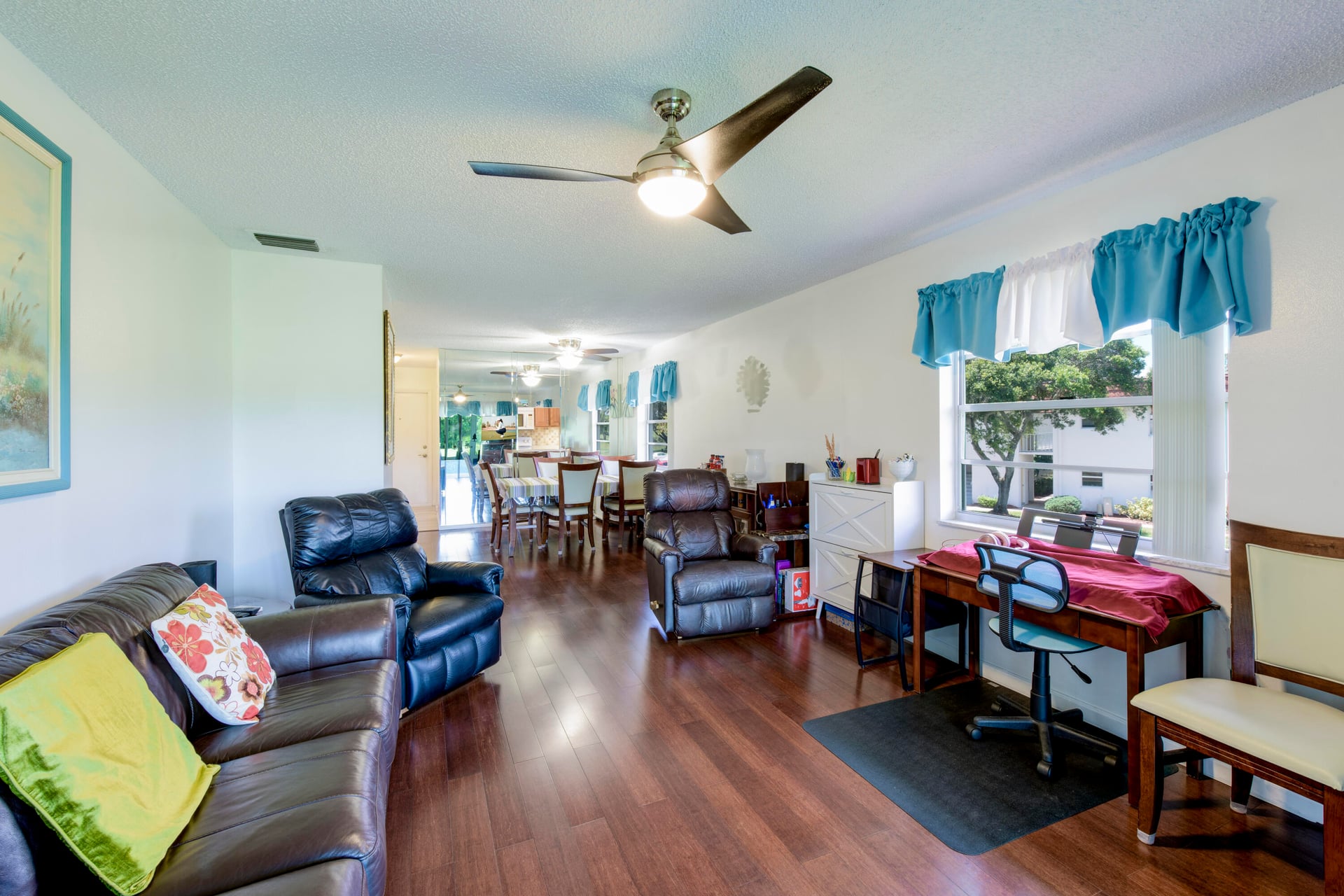 Unit 1615 photo 6