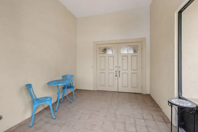 Residence photo 9