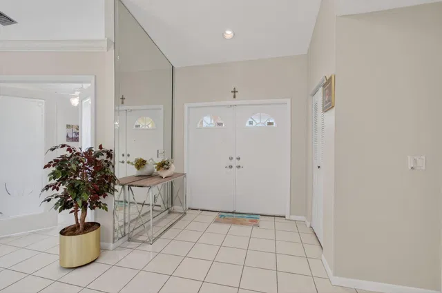 Residence photo 10