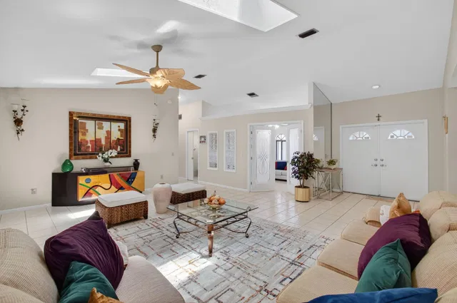 Residence photo 18