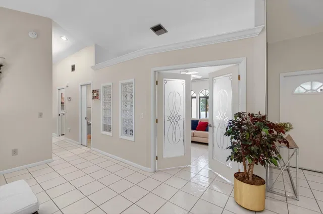 Residence photo 21