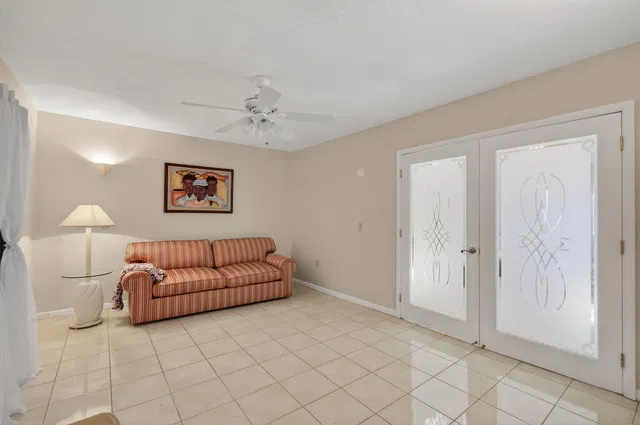 Residence photo 27