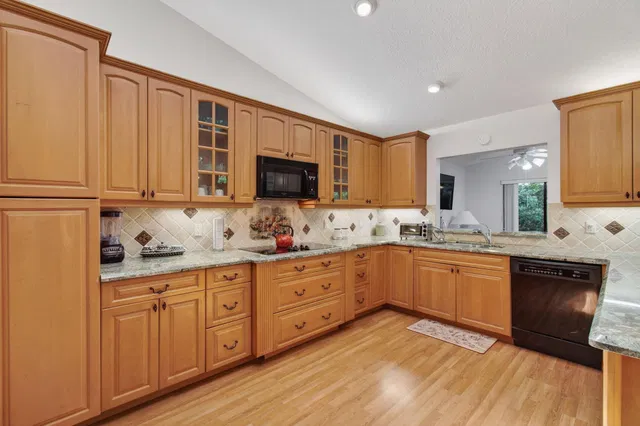 Residence photo 45