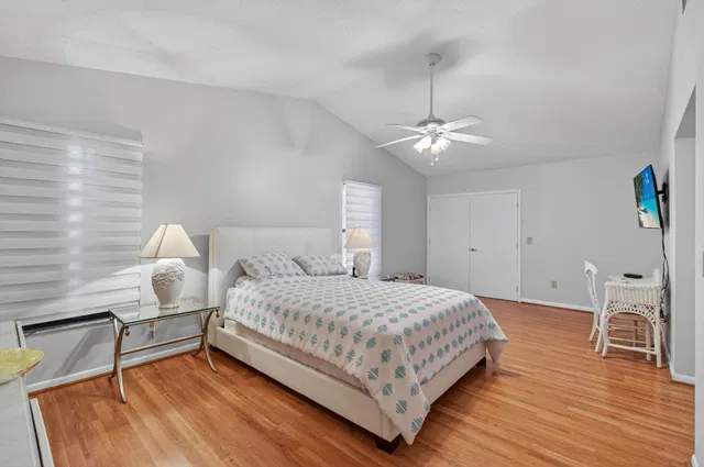Residence photo 52
