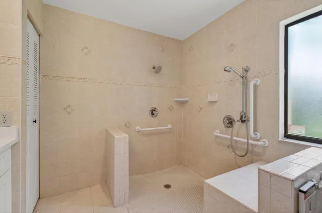 Residence photo 59