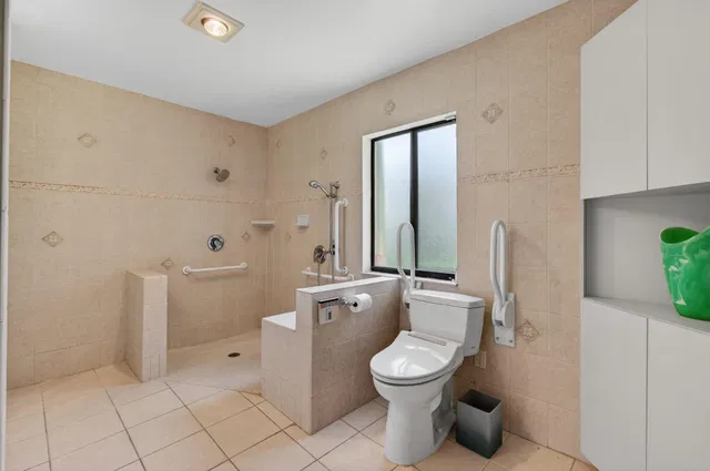 Residence photo 61