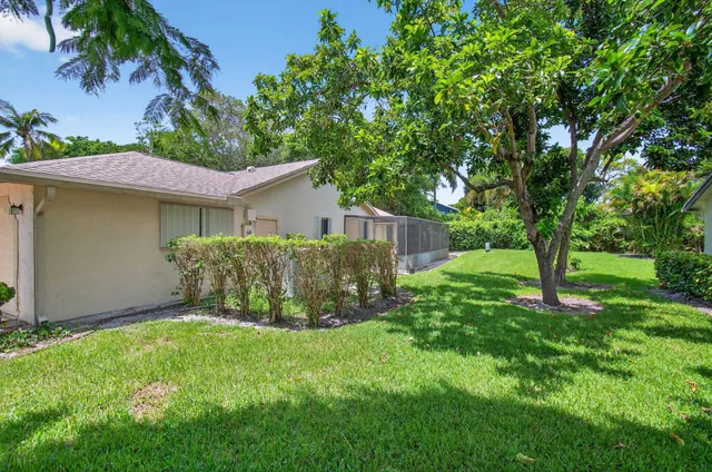 Residence photo 76