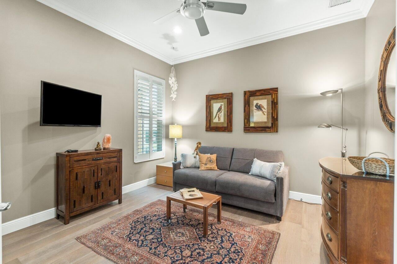 Residence photo 28