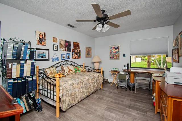 Residence photo 27
