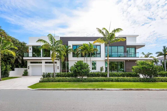 Royal Palm Yacht and Country Club Residence photo 8