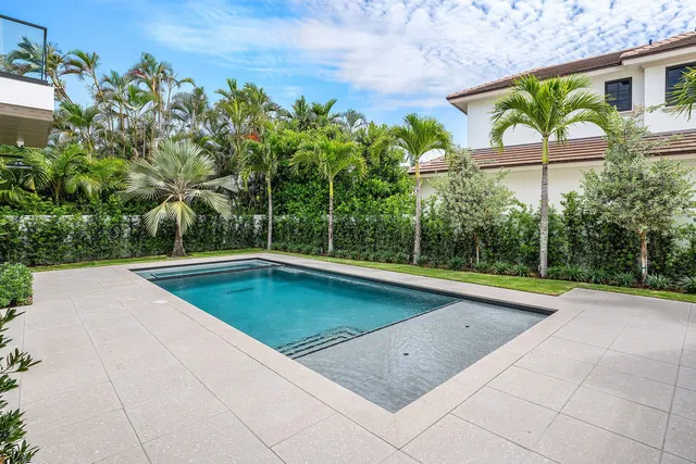 Royal Palm Yacht and Country Club Residence photo 34