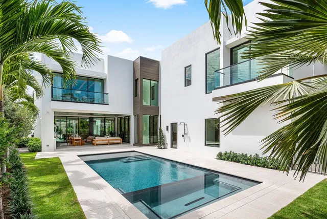 Royal Palm Yacht and Country Club Residence photo 35