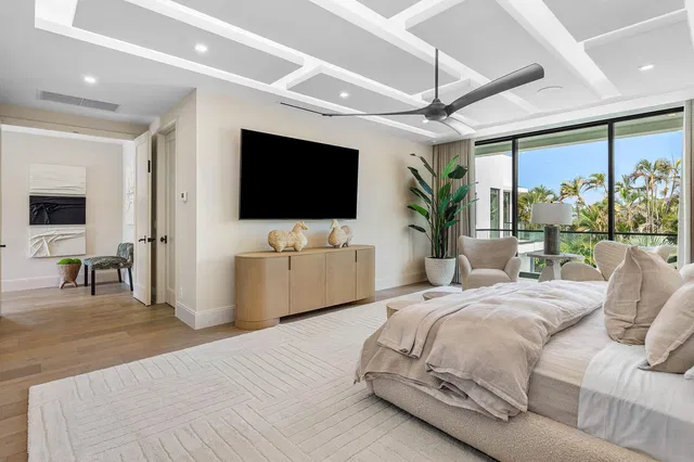 Royal Palm Yacht and Country Club Residence photo 42