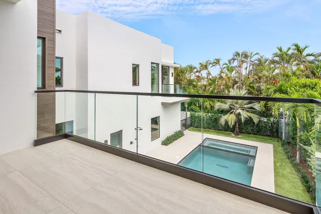 Royal Palm Yacht and Country Club Residence photo 43