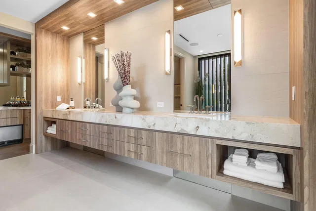 Royal Palm Yacht and Country Club Residence photo 46