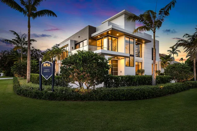 Royal Palm Yacht and Country Club Residence photo 54