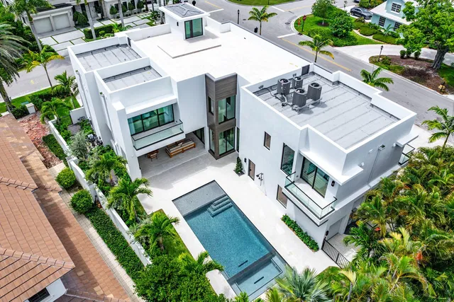 Royal Palm Yacht and Country Club Residence photo 73