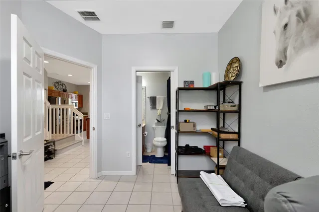 Unit 2037 photo 17