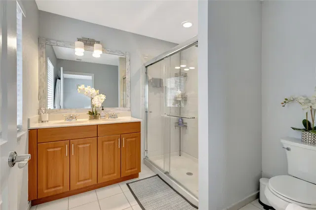 Unit 2037 photo 29