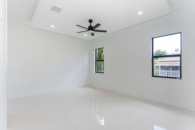  Residence photo 17