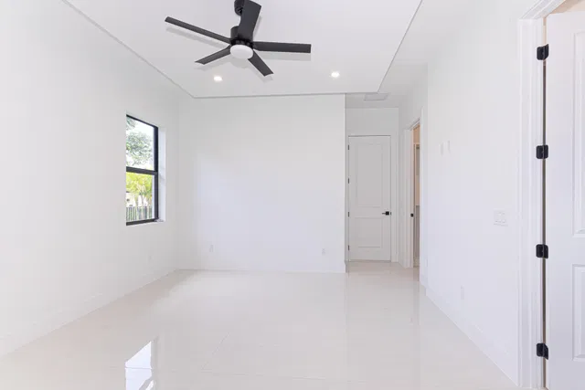  Residence photo 18