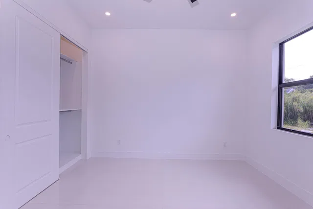  Residence photo 32