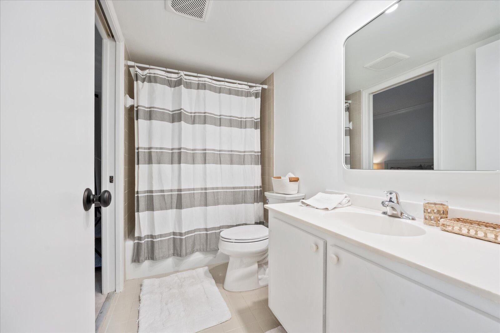  Unit C106 photo 46