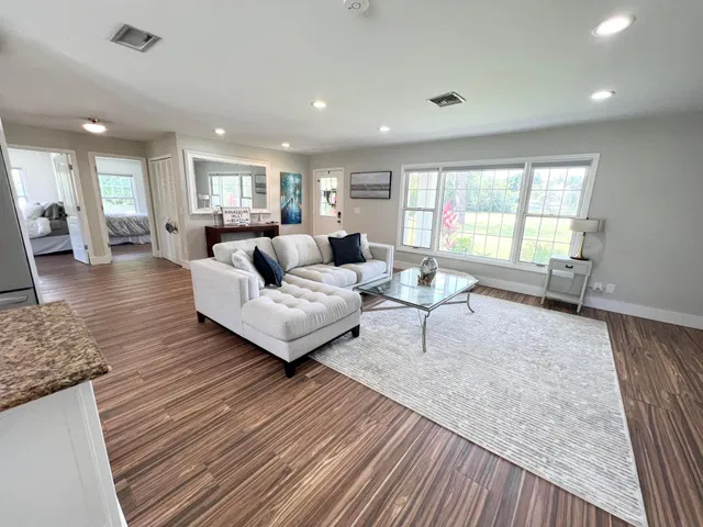 Residence photo 14