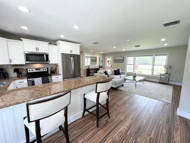Residence photo 17