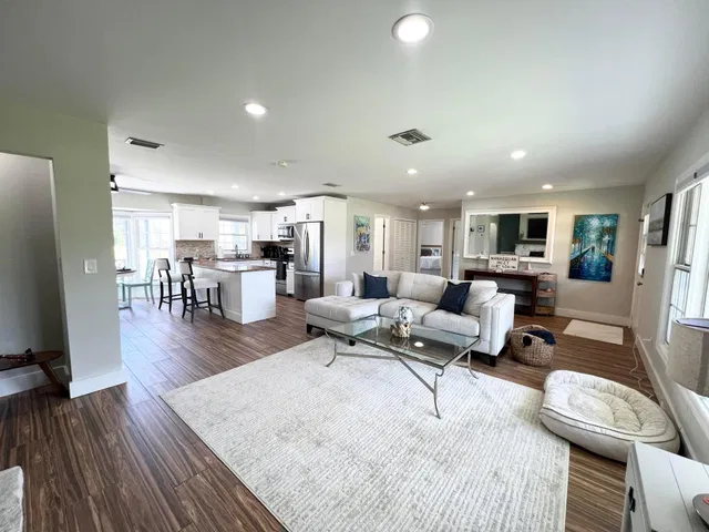 Residence photo 19