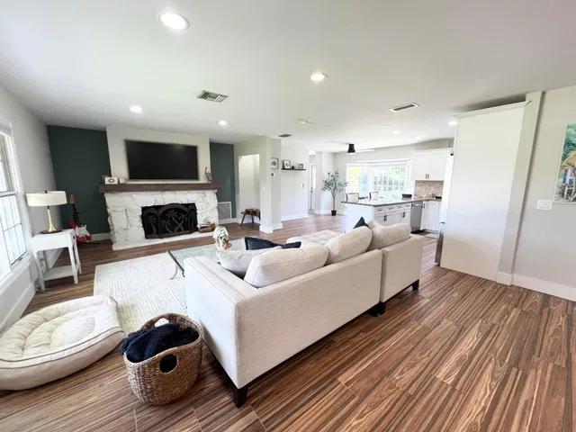 Residence photo 20