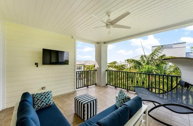 Latitude Delray Unit 303 photo 18