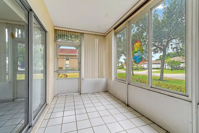 Unit 131 photo 27