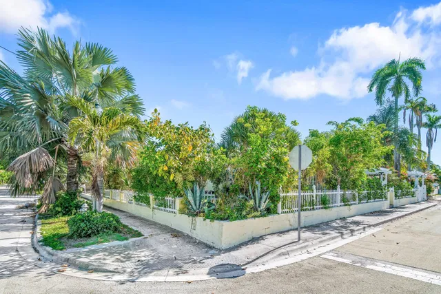 West Palm Beach Residence photo 3