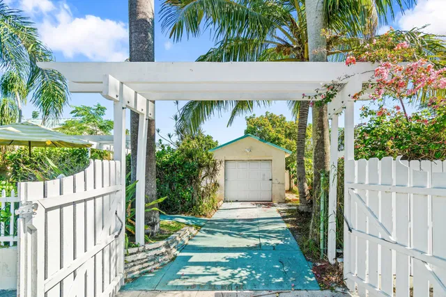 West Palm Beach Residence photo 13