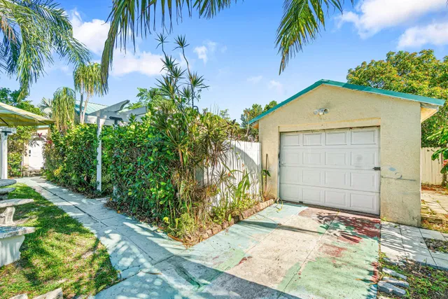 West Palm Beach Residence photo 30