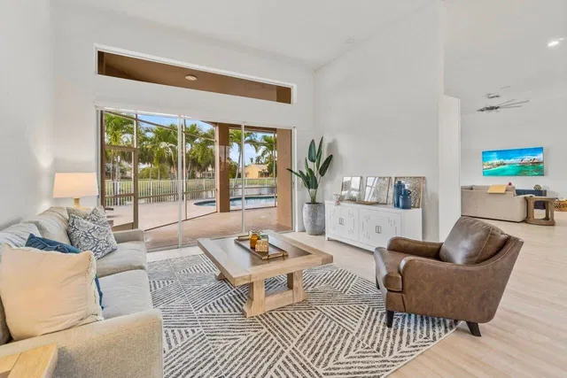 Residence photo 6